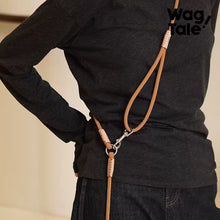 WagTale Vintage Leather Dog Leash – Multi-Tone Versatile Design